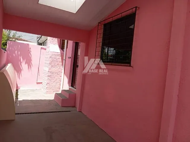 Casa com 200m² 4 quartos e 2 banheiros, à venda, no bairro Bonsucesso em Guarapuava