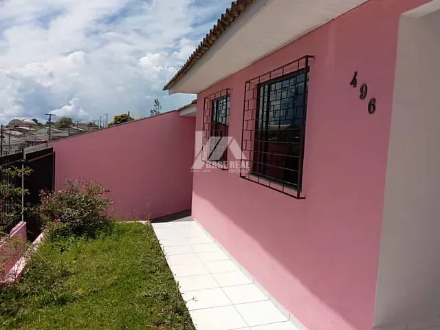Casa com 200m² 4 quartos e 2 banheiros, à venda, no bairro Bonsucesso em Guarapuava