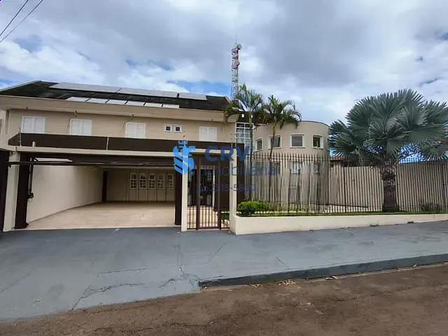 Casa com 538m² 4 quartos e 5 banheiros, à venda, no bairro Parque Residencial Alcântara em Londrina