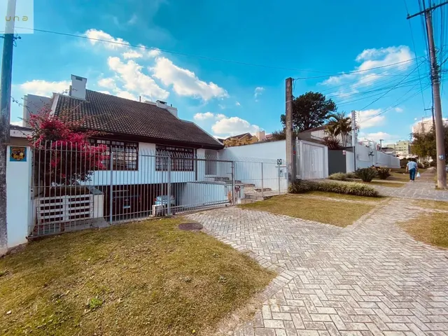 Casa 4 quartos e 2 banheiros, para alugar, no bairro Vila Izabel em Curitiba