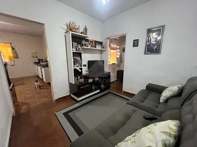 Casa com 223m² 2 quartos e 2 banheiros, à venda, no bairro Parque das Américas em Mauá