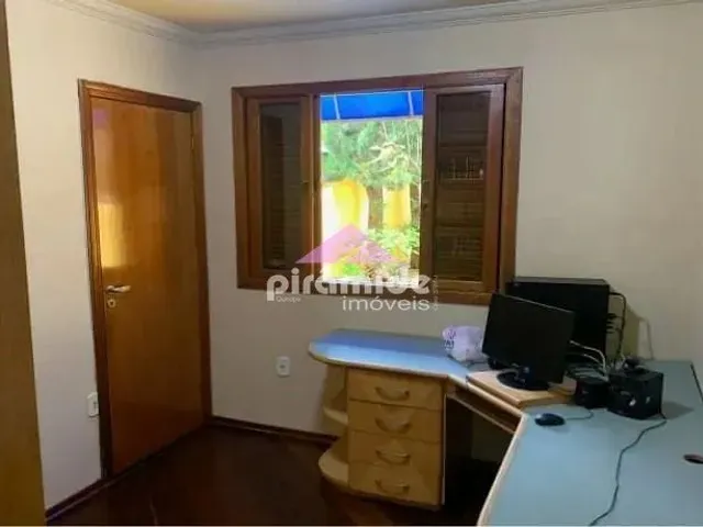 Casa com 300m² 3 quartos e 4 banheiros, à venda, no bairro Cidade Parquelandia em Mogi Das Cruzes