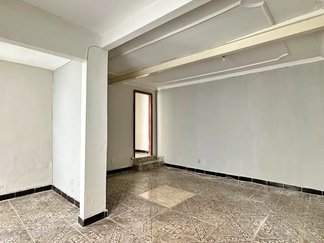 Foto do Casa - Casa com entrada coletiva para locação com 2 quartos, Planalto, Belo Horizonte, MG | Deltalar Imóveis