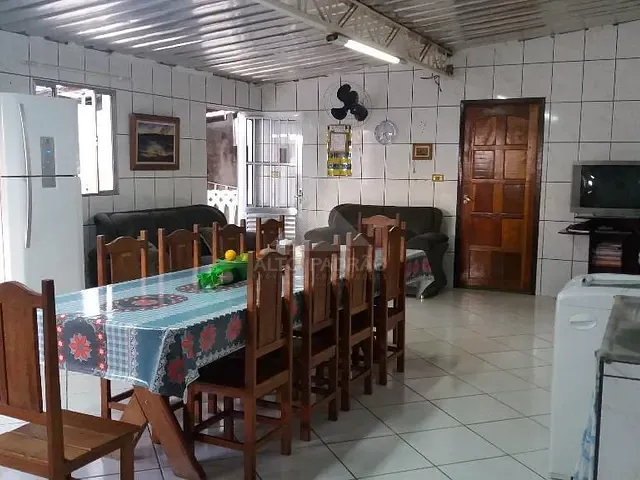 Casa com 375m² 3 quartos e 2 banheiros, à venda, no bairro Jardim Esperança em Mauá
