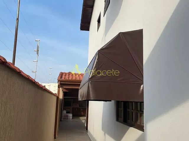 Casa 3 quartos e 3 banheiros, à venda, no bairro Loteamento Residencial Andrade em Pindamonhangaba