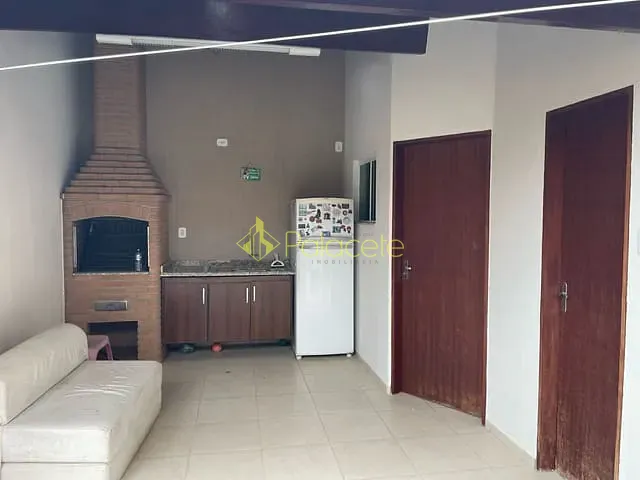 Casa 3 quartos e 3 banheiros, à venda, no bairro Loteamento Residencial Andrade em Pindamonhangaba