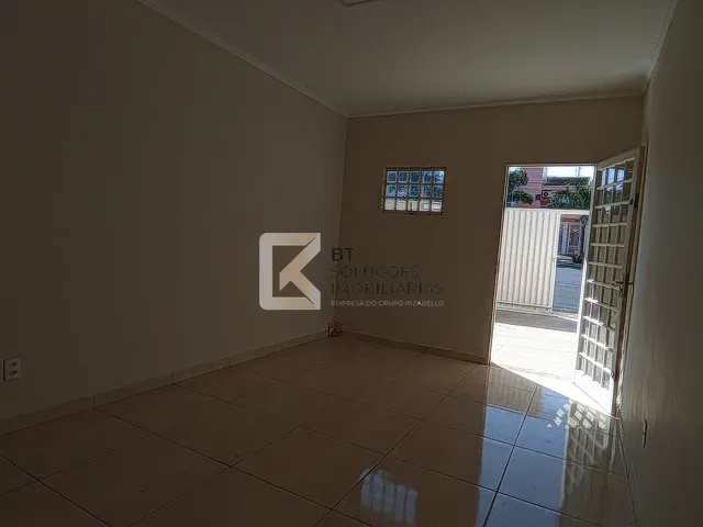 Casa com 130m² 3 quartos e 2 banheiros, à venda, no bairro Vila Furlan em Indaiatuba