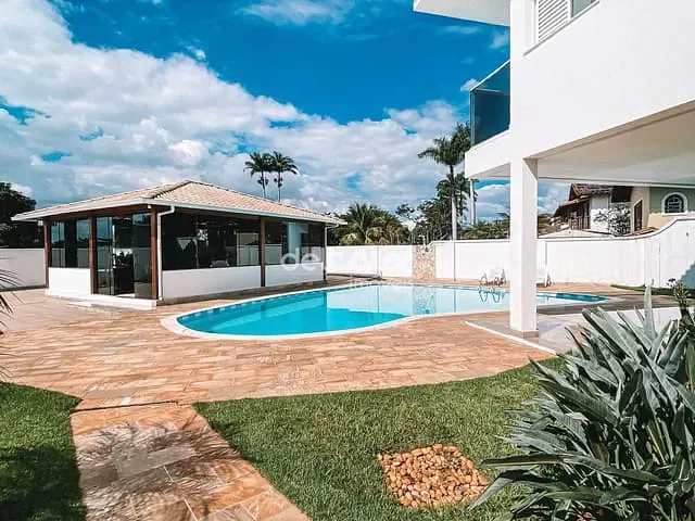 Casa com 1000m² 4 quartos e 7 banheiros, à venda, no bairro São Luiz em Belo Horizonte