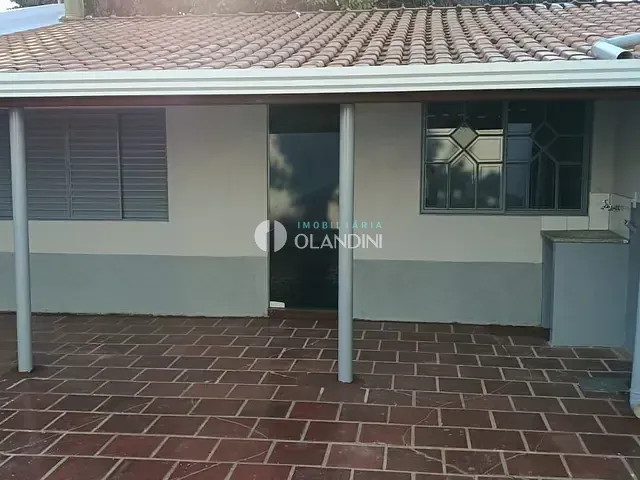Casa com 345m² 1 quarto e 1 banheiro, para alugar, no bairro Centro em Artur Nogueira