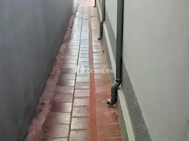 Casa com 345m² 1 quarto e 1 banheiro, para alugar, no bairro Centro em Artur Nogueira