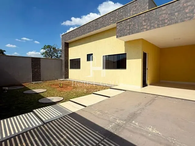 Casa com 190m² 3 quartos e 2 banheiros, à venda, no bairro Jardim Tropical em Aparecida de Goiânia