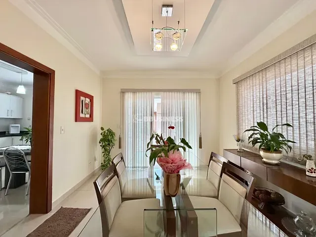 Casa com 360m² 5 quartos e 5 banheiros, à venda, no bairro Jardim Terras de Santa Elisa em Limeira