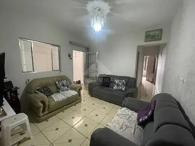Casa com 140m² 3 quartos e 1 banheiro, à venda, no bairro Jardim Aracy em Mauá