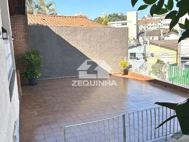 Casa com 304m² 3 quartos e 2 banheiros, à venda, no bairro Vila Campesina em Osasco