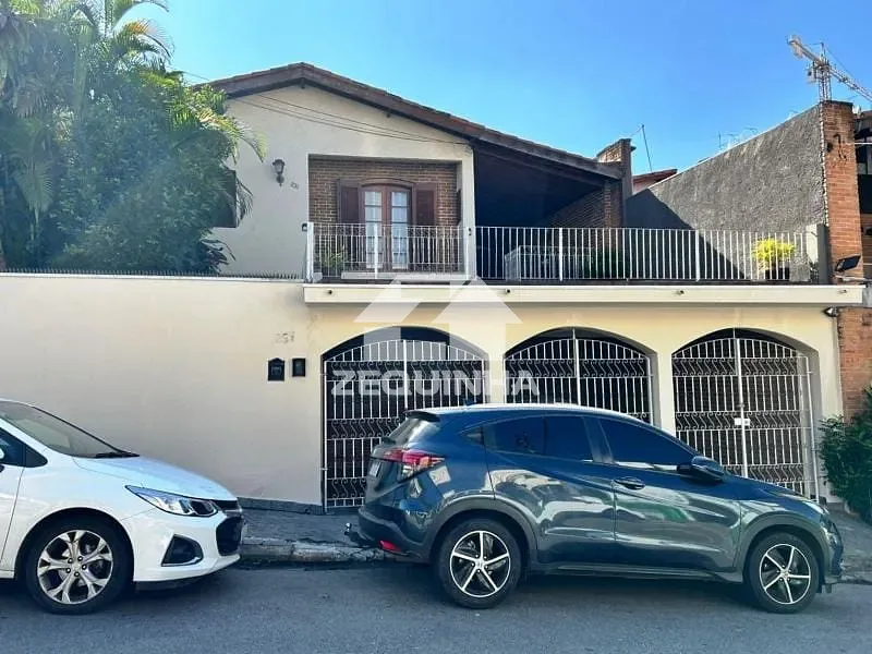Casa, 3 quartos, 197 m² - Foto 1