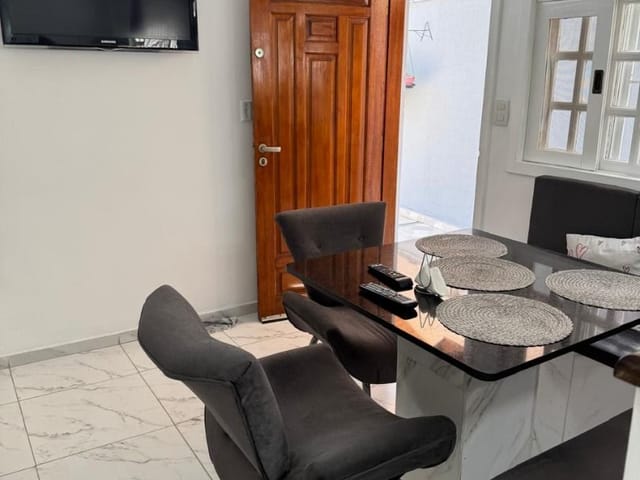 Casa com 360m² 4 quartos e 4 banheiros, à venda ou para alugar, no bairro Urbanova em São José dos Campos