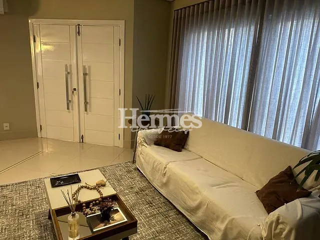 Casa com 276m² 4 quartos e 5 banheiros, à venda, no bairro Chácara das Nações em Valinhos