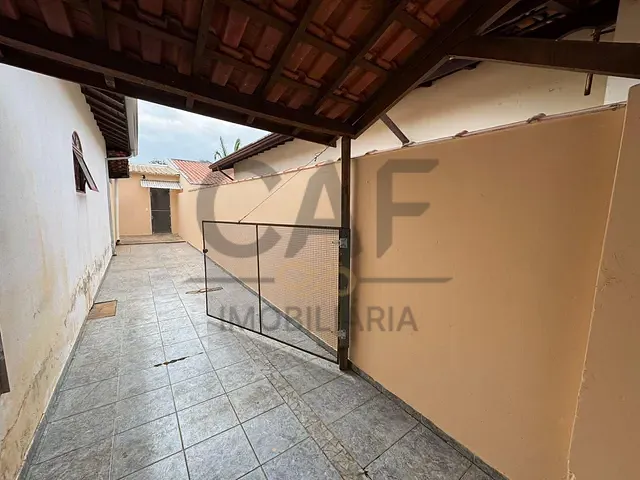 Casa 2 quartos e 1 banheiro, para alugar, no bairro Parque Residencial Groot em Holambra