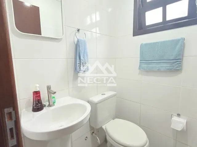 Casa com 85m² 2 quartos e 3 banheiros, à venda, no bairro Indaiá em Caraguatatuba