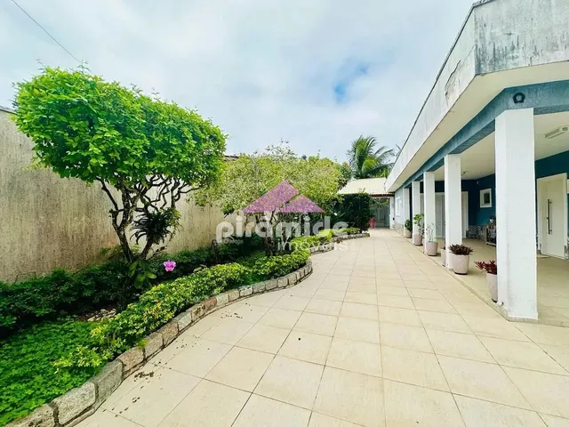 Casa com 250m² 2 quartos e 4 banheiros, à venda, no bairro Porto Novo em Caraguatatuba