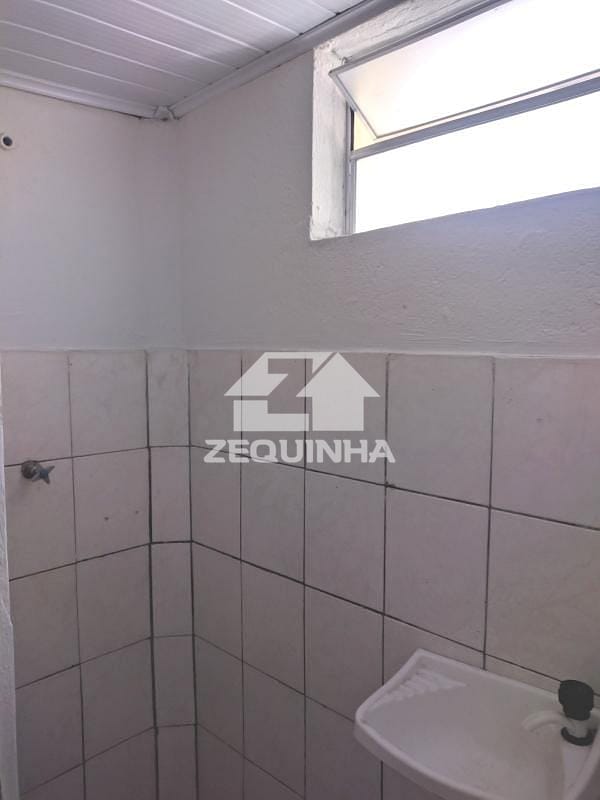 Casa para alugar com 1 quarto, 55m² - Foto 4
