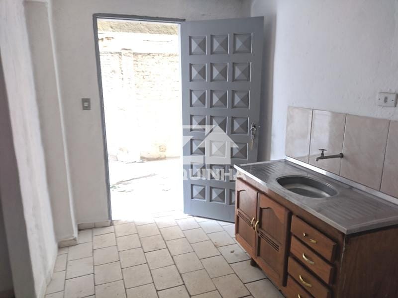 Casa para alugar com 1 quarto, 55m² - Foto 6