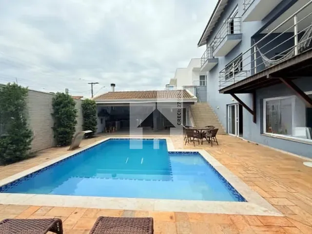 Casa com 500m² 4 quartos e 6 banheiros, à venda, no bairro Caxambu em Jundiaí