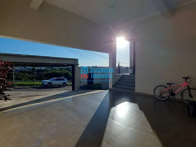 Casa com 390m² 3 quartos e 4 banheiros, à venda, no bairro Residencial Vale da Mata em Guaxupé