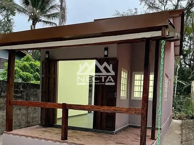 Casa com 200m² 2 quartos e 2 banheiros, à venda, no bairro Camburi em São Sebastião