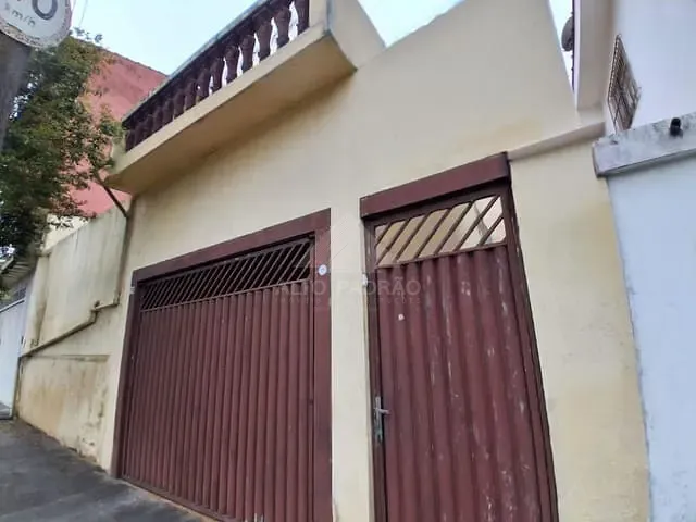 Casa com 267m² 3 quartos e 1 banheiro, à venda, no bairro Vila Dirce em Mauá
