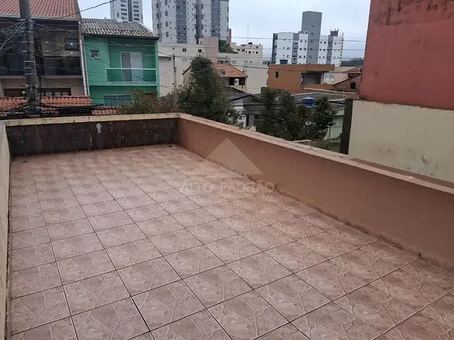 Casa com 267m² 3 quartos e 1 banheiro, à venda, no bairro Vila Dirce em Mauá