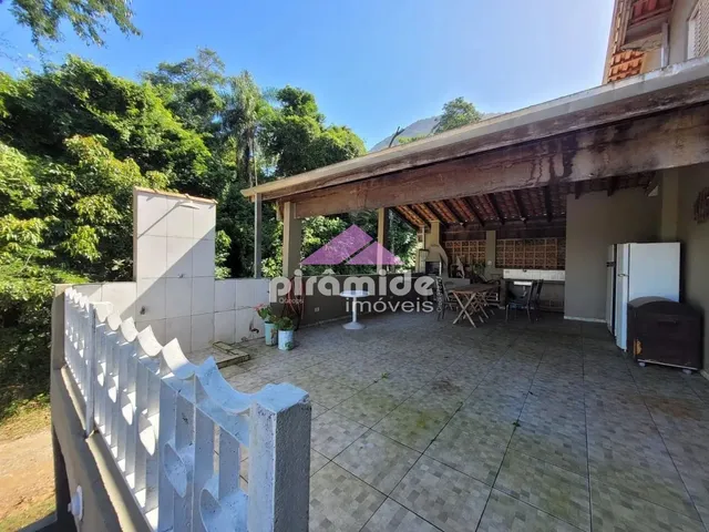 Casa com 518m² 4 quartos e 4 banheiros, à venda, no bairro Lagoinha em Ubatuba