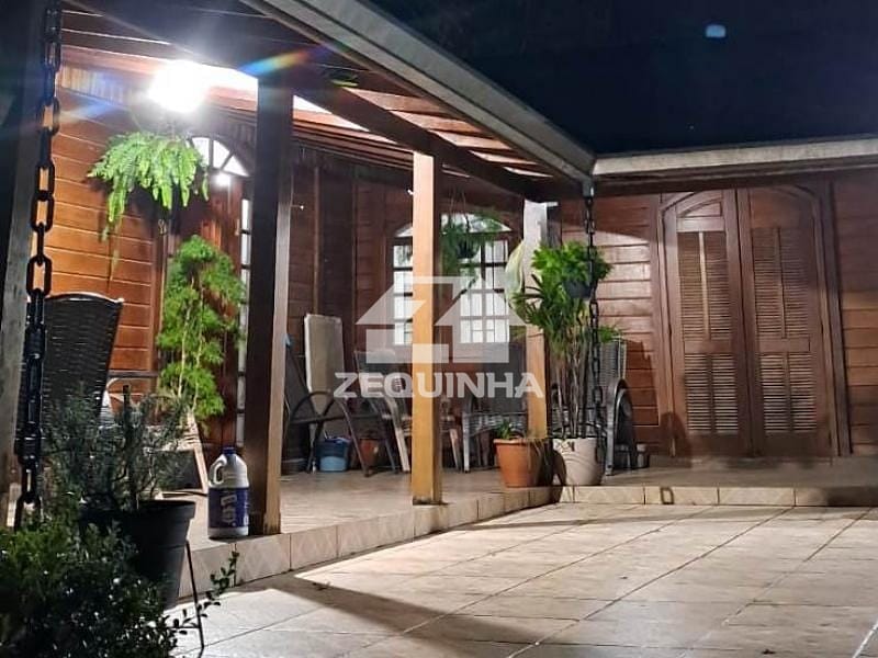 Casa à venda com 3 quartos, 450m² - Foto 5