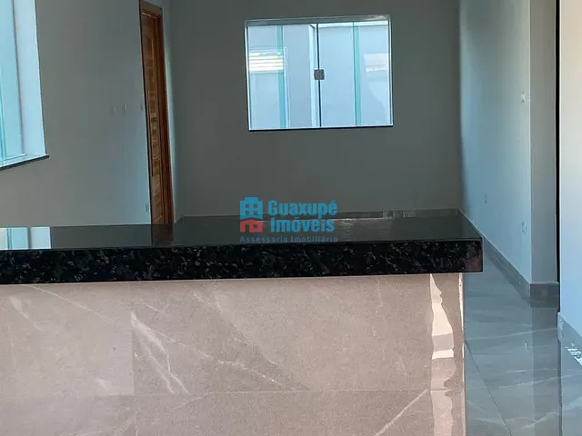 Casa 2 quartos e 2 banheiros, à venda, no bairro Parque das Orquídeas em Guaxupé