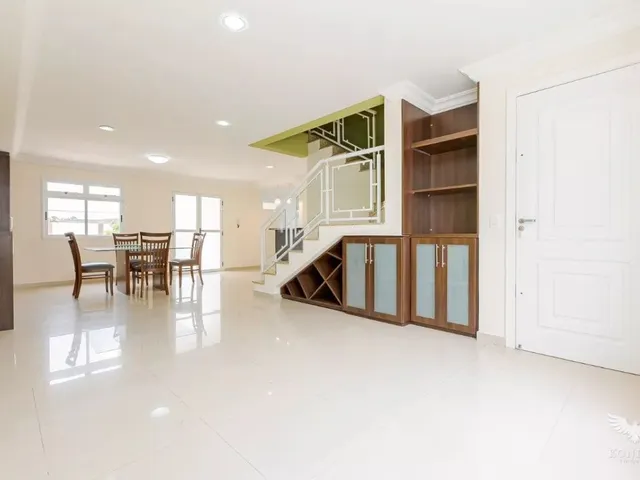 Casa com 375m² 4 quartos e 3 banheiros, para alugar, no bairro São Braz em Curitiba