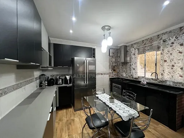 Casa com 299m² 3 quartos e 1 banheiro, à venda, no bairro Itrapoá em Ribeirão Pires