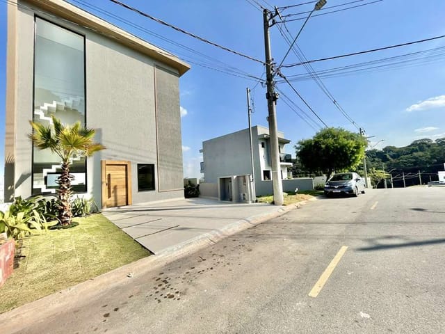 Casa com 126m² 3 quartos e 2 banheiros, à venda, no bairro Lageadinho em Cotia