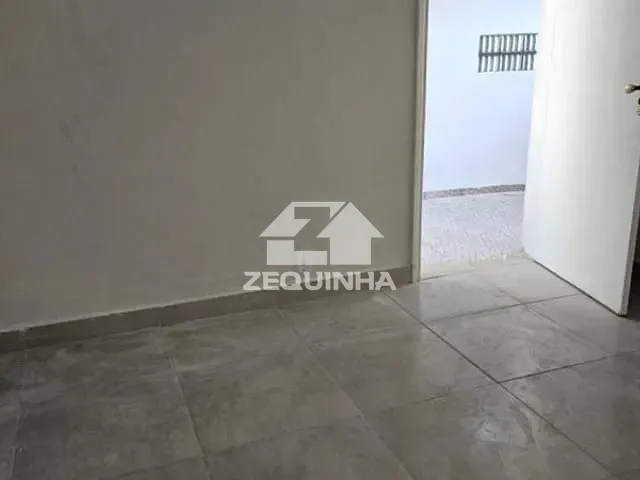 Casa com 122m² 2 quartos e 1 banheiro, à venda, no bairro Vila Osasco em Osasco