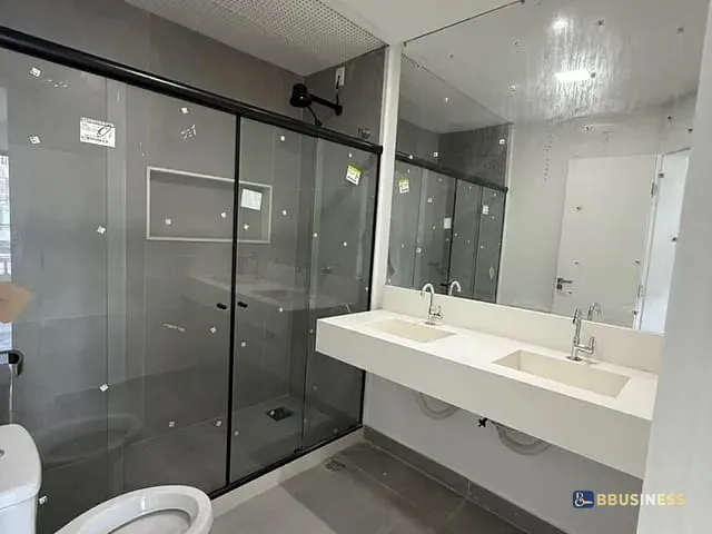Casa 4 quartos e 4 banheiros, à venda, no bairro Vargem Grande em Rio de Janeiro