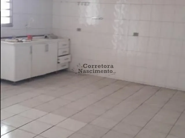 Casa com 250m² 3 quartos e 2 banheiros, à venda, no bairro Parque dos Príncipes em Jacareí