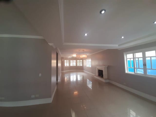 Casa com 390m² 4 quartos e 4 banheiros, à venda, no bairro Urbanova em São José dos Campos
