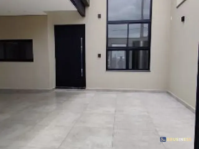 Casa com 150m² 3 quartos e 2 banheiros, à venda, no bairro Jardim Bom Sucesso em Indaiatuba