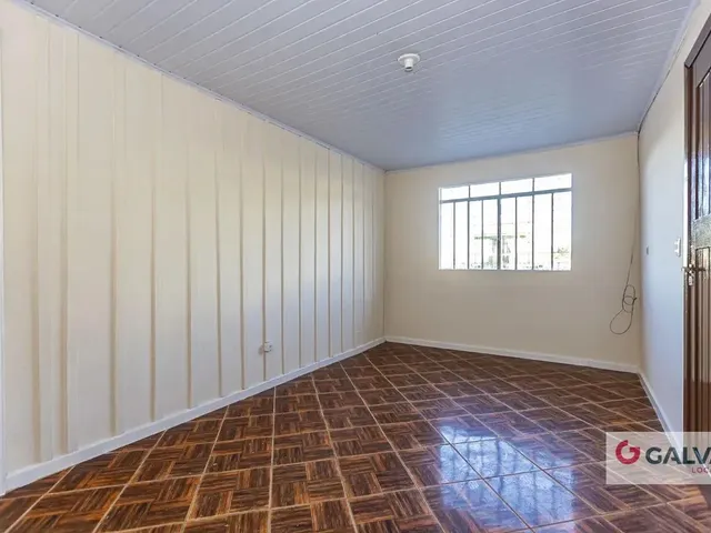 Casa 3 quartos e 1 banheiro, para alugar, no bairro Abranches em Curitiba