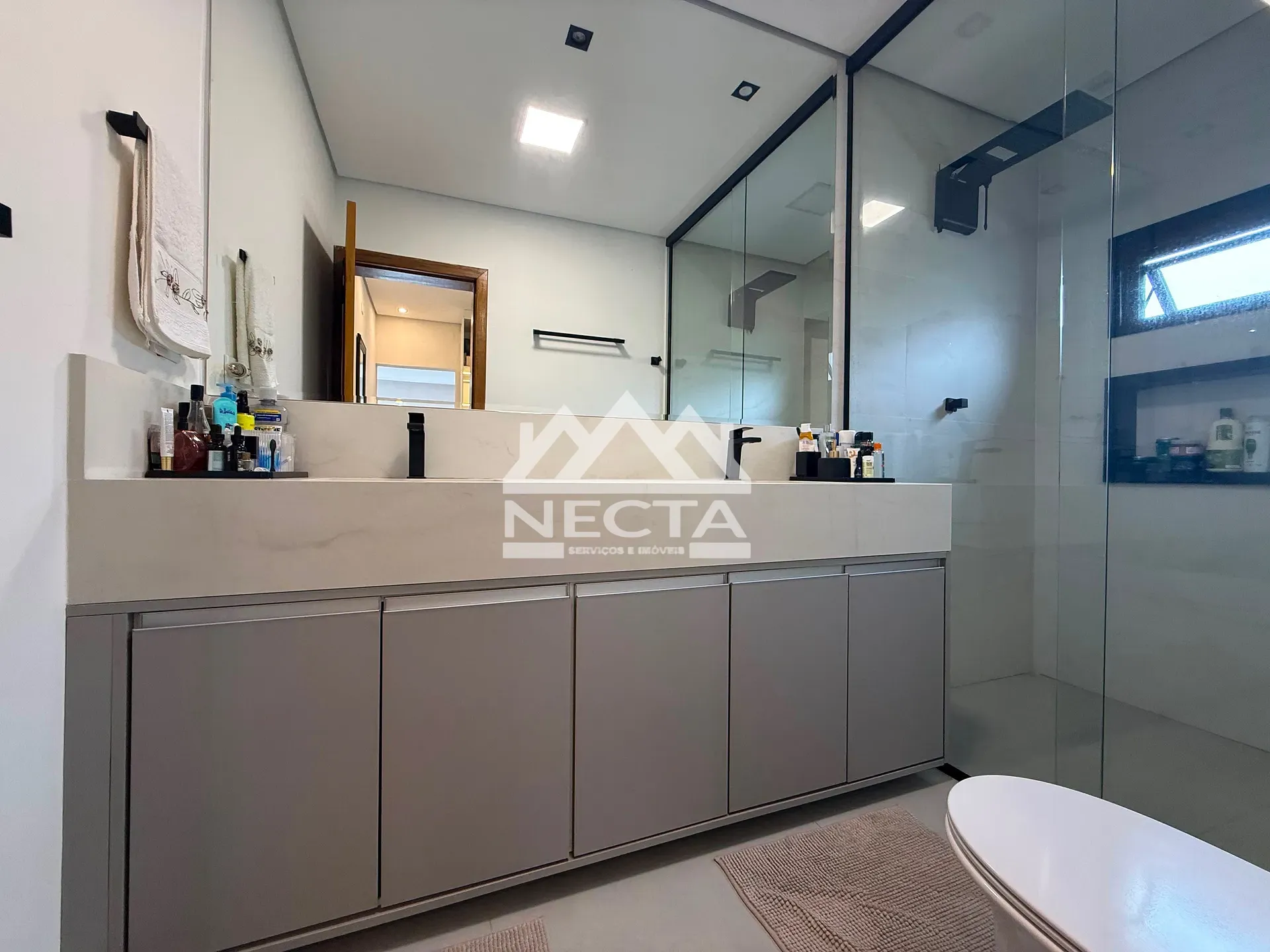 Casa, 3 quartos, 247 m² - Foto 38