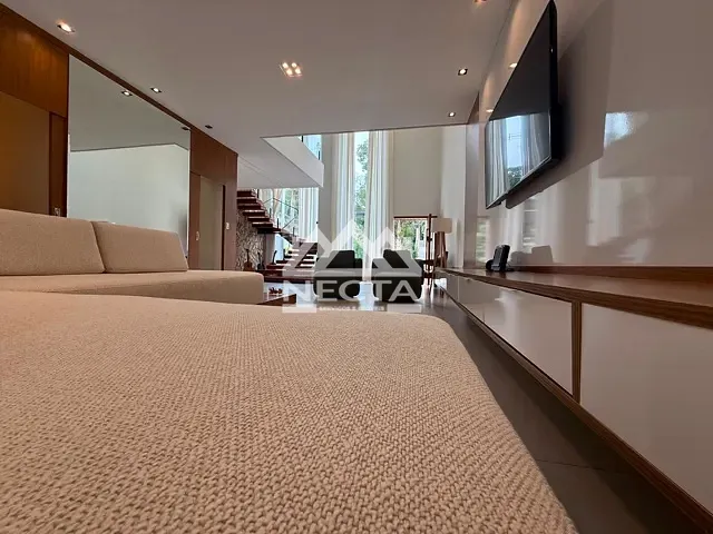 Casa com 360m² 3 quartos e 4 banheiros, à venda, no bairro Massaguaçu em Caraguatatuba