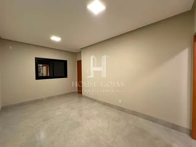Casa com 205m² 3 quartos e 2 banheiros, à venda, no bairro Jardim Buriti Sereno em Aparecida de Goiânia