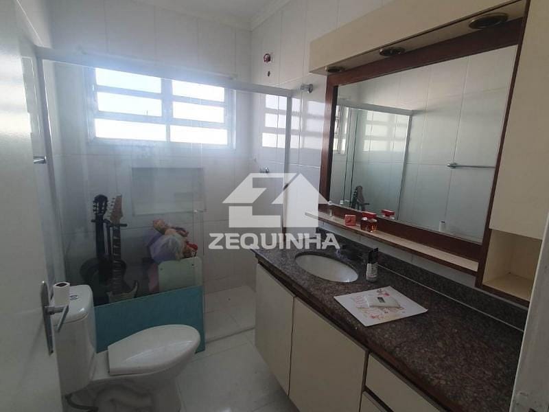 Casa, 3 quartos, 258 m² - Foto 18