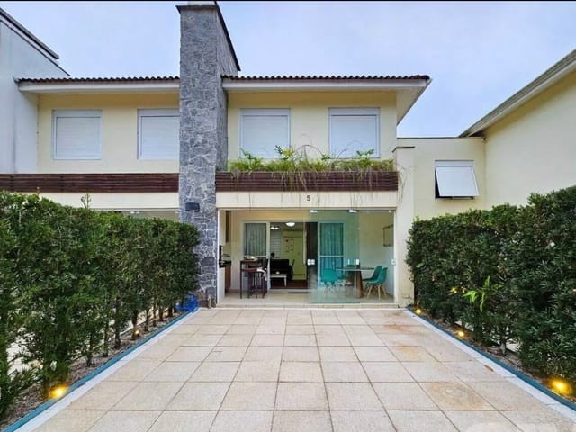 Casa com 105m² 3 quartos e 2 banheiros, à venda, no bairro Riviera em Bertioga