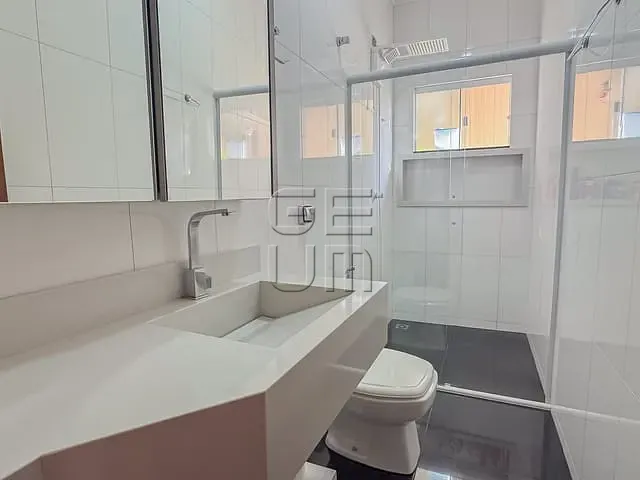 Casa com 180m² 2 quartos e 3 banheiros, à venda, no bairro Terra Bonita em Londrina