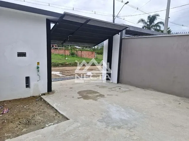 Casa com 150m² 2 quartos e 2 banheiros, à venda, no bairro Balneário dos Golfinhos em Caraguatatuba